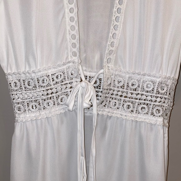 Crochet Trim Swimsuit Cover-Up in White ~ Brand New M - Picture 6 of 9